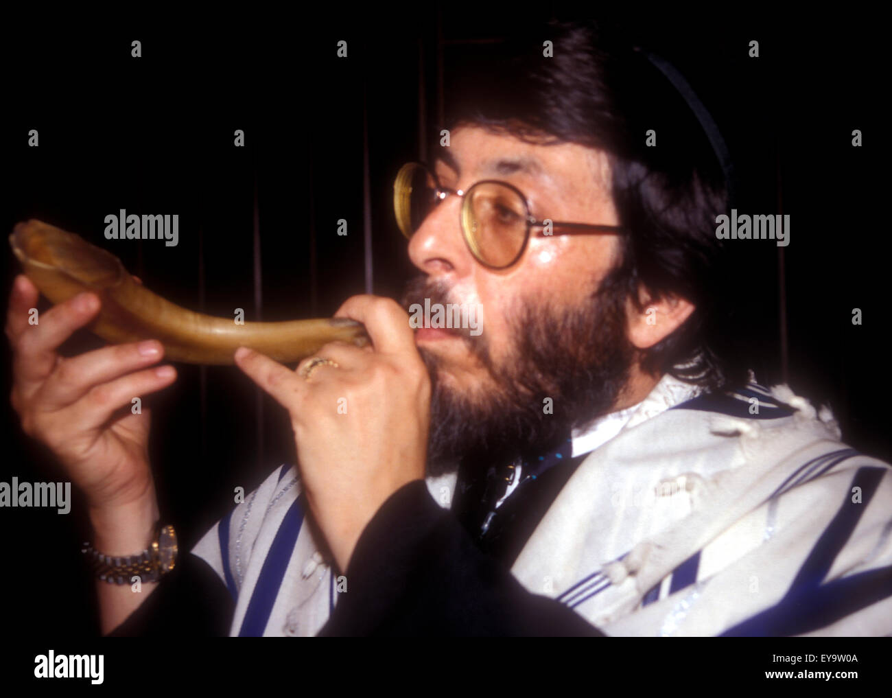 Blowing the shofar High Resolution Stock Photography and Images Alamy